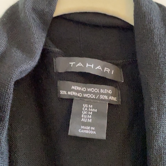 Sleeveless Tahari cardigan - Picture 2 of 3